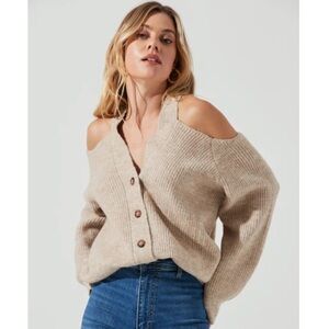 ASTR The Label Tan Cold Shoulder Sweater